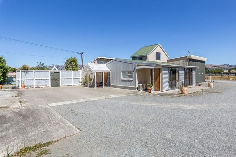 Photo of property in 71a Maces Road, Bromley, Christchurch, 8062