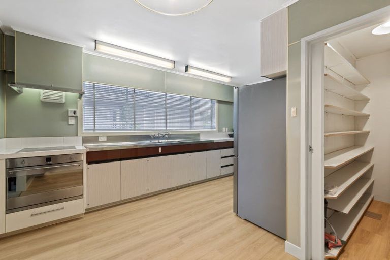 Photo of property in 239 Cambridge Street, Levin, 5510