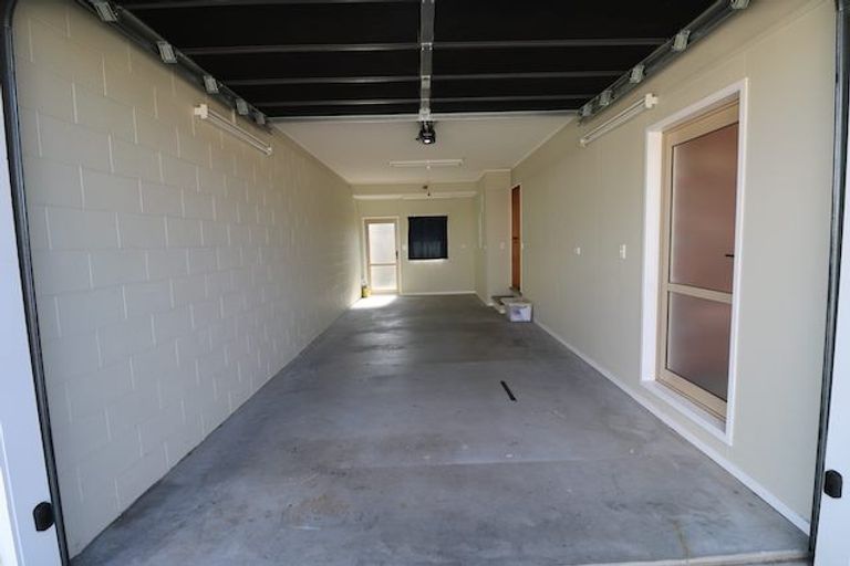 Photo of property in 122a Puhinui Road, Papatoetoe, Auckland, 2104