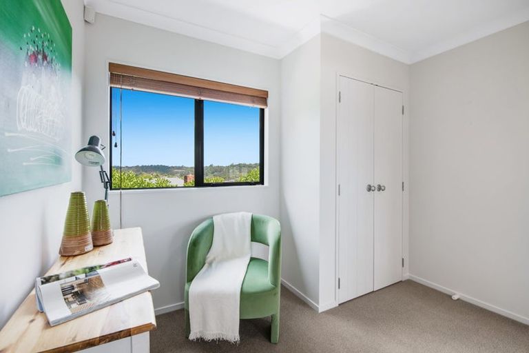 Photo of property in 1/24 James Street, Bayview, Auckland, 0629