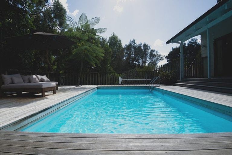 Photo of property in 136 Landing Road, Kerikeri, 0230
