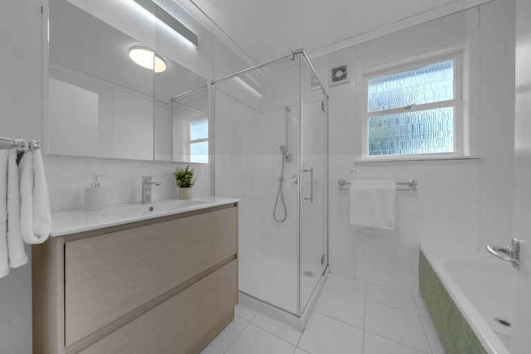 Photo of property in 61 Waipa Street, Birkenhead, Auckland, 0626