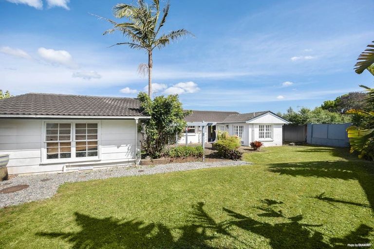 Photo of property in 18 Roysfield Lane, Sunnyhills, Auckland, 2010