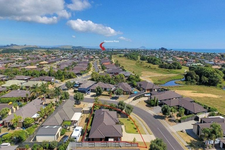Photo of property in 3 Carrington Drive, Papamoa Beach, Papamoa, 3118