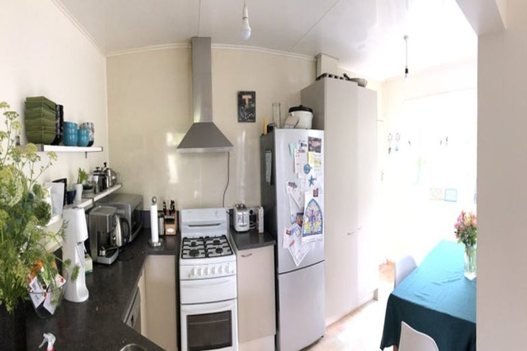 Photo of property in 62 Severn Street, Island Bay, Wellington, 6023