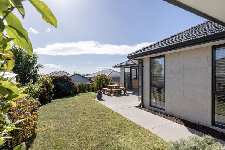 Photo of property in 11 Vista Close, Omokoroa, 3114