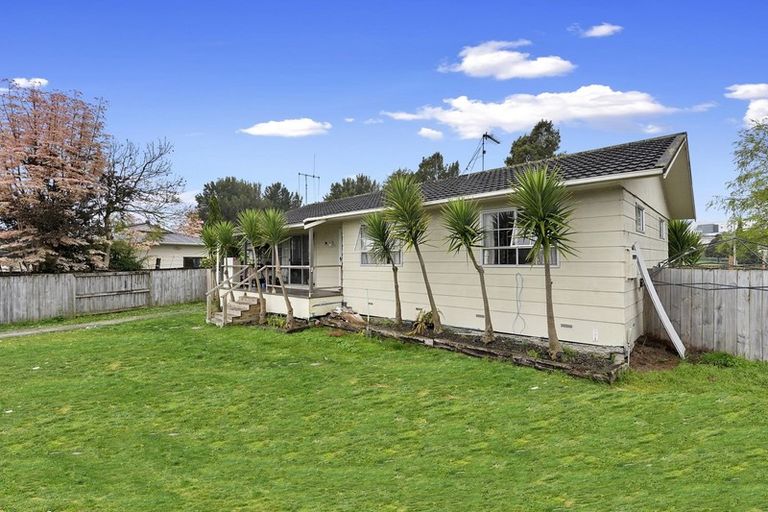 Photo of property in 18 Crescent Court, Melville, Hamilton, 3206