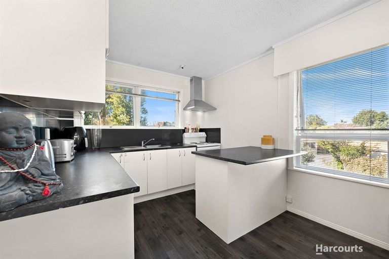 Photo of property in 2/386 Great South Road, Opaheke, Papakura, 2113