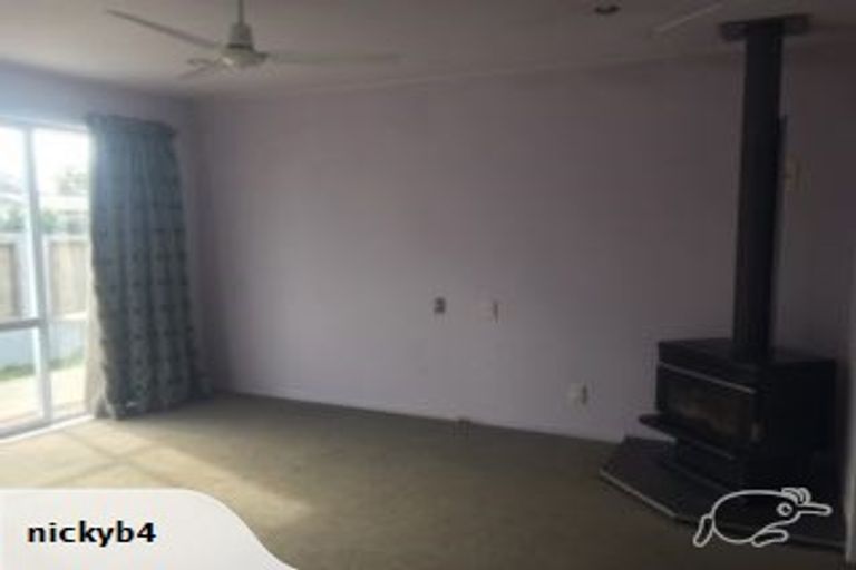 Photo of property in 11 Thurso Place, New Brighton, Christchurch, 8083