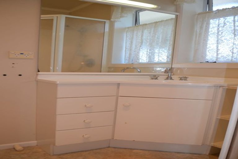 Photo of property in 30 Hillstone Avenue, Gate Pa, Tauranga, 3112