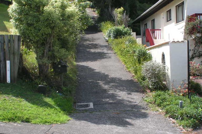 Photo of property in 71b Rosecamp Road, Beach Haven, Auckland, 0626