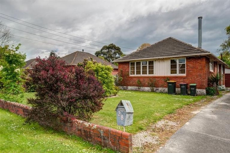Photo of property in 28 Auburn Avenue, Upper Riccarton, Christchurch, 8041