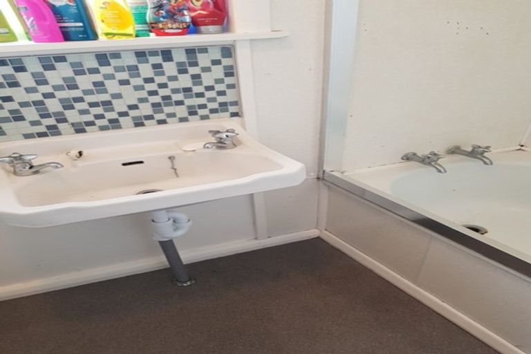 Photo of property in 80 Te Puea Avenue, Meremere, Mercer, 2474