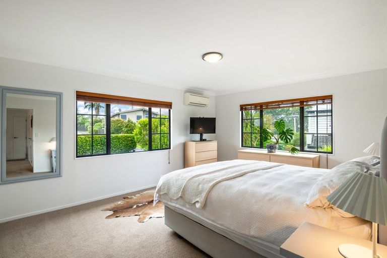 Photo of property in 8a Onepoto Road, Hauraki, Auckland, 0622