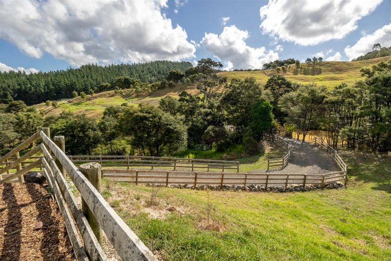 Photo of property in 105 Zanders Road, Helensville, Waimauku, 0882