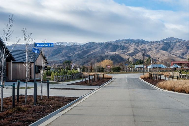 Photo of property in 81 Magnum Drive, Cromwell, 9310