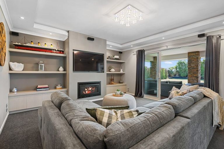 Photo of property in 5 Shona Lane, West Melton, 7618