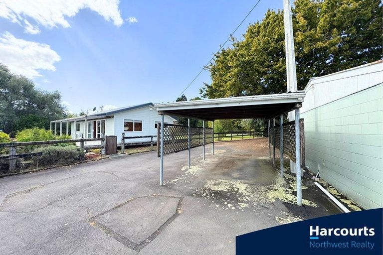 Photo of property in 26 Riverlea Road, Whenuapai, Auckland, 0618