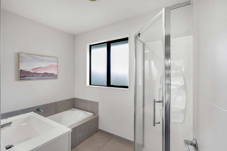 Photo of property in 51 Watkins Drive, Rangiora, 7400