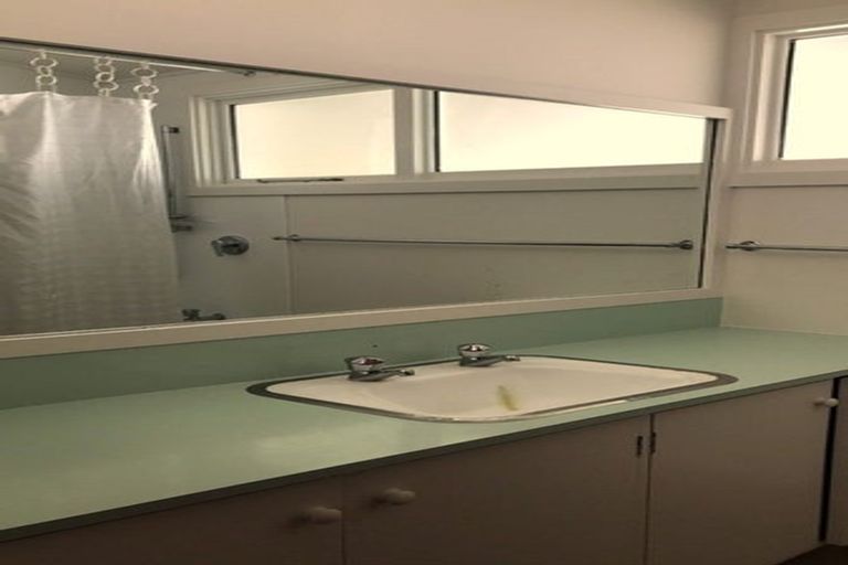 Photo of property in 21 Gunns Crescent, Cashmere, Christchurch, 8022