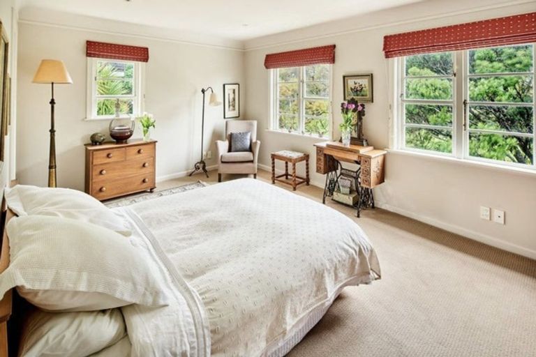 Photo of property in 11 Kinross Street, Kelburn, Wellington, 6012