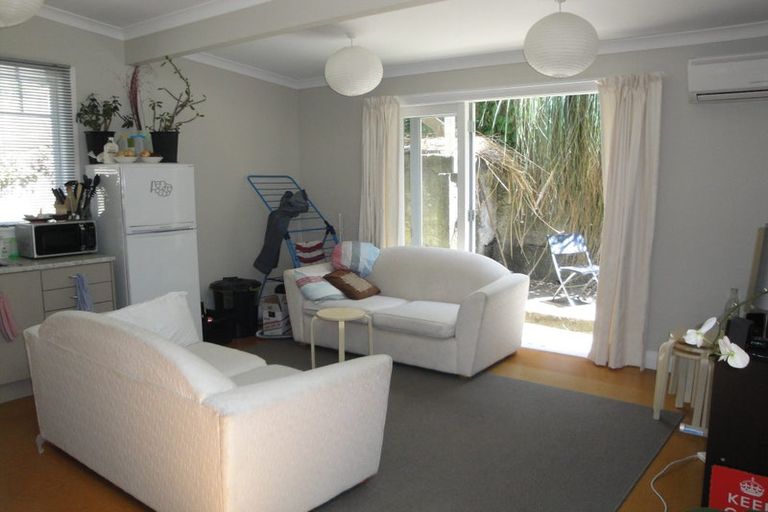 Photo of property in 336 The Terrace, Te Aro, Wellington, 6011