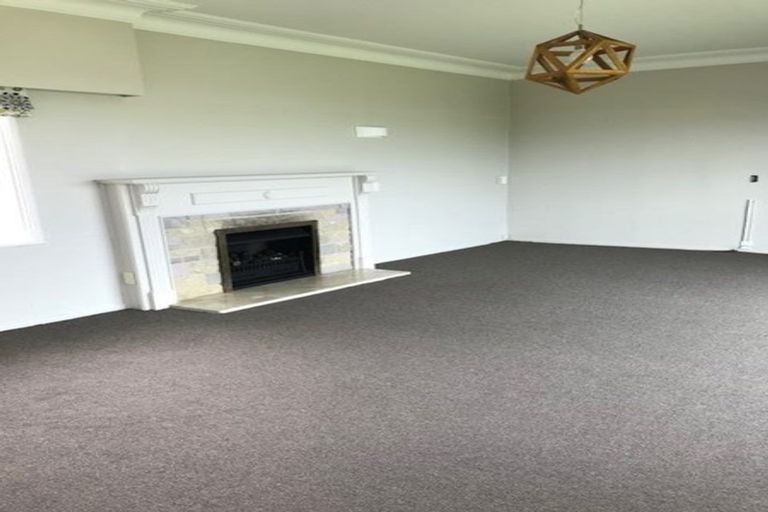 Photo of property in 11 Lynton Road, Bucklands Beach, Auckland, 2012