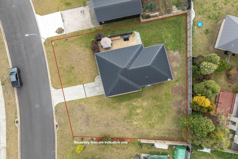 Photo of property in 2 Komahimahi Way, Motuoapa, 3382