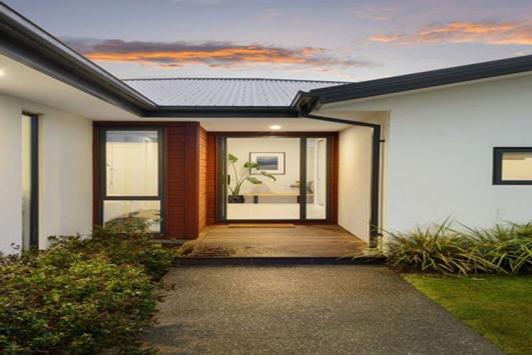 Photo of property in 49 Euphrasie Drive, Aidanfield, Christchurch, 8025