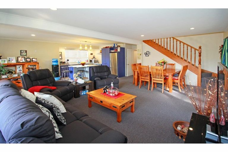 Photo of property in 6a Mclean Avenue, Papatoetoe, Auckland, 2025