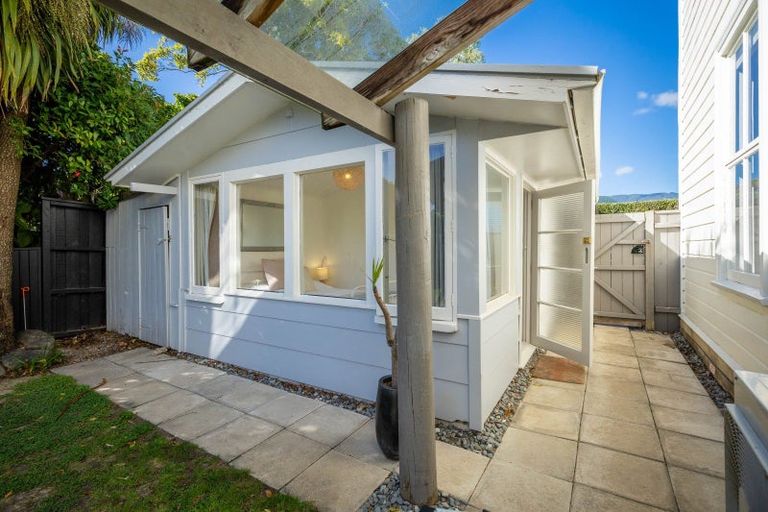 Photo of property in 359 Hardy Street, Nelson, 7010