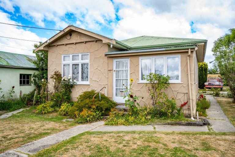 Photo of property in 3 Plunket Street, Omakau, 9376