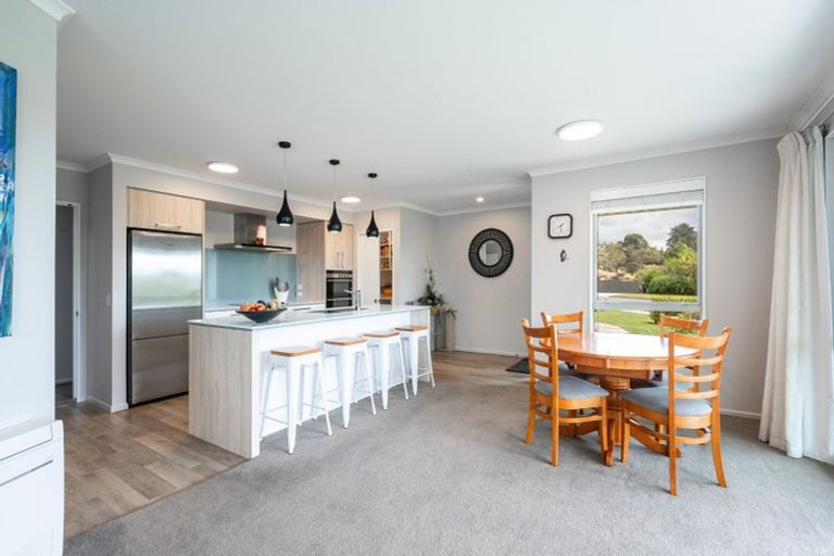 Photo of property in 11 Les Wakefield Road, Mapua, 7005