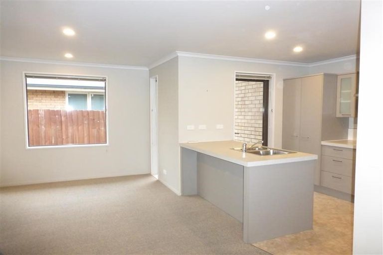 Photo of property in 142 Rolleston Drive, Rolleston, 7614