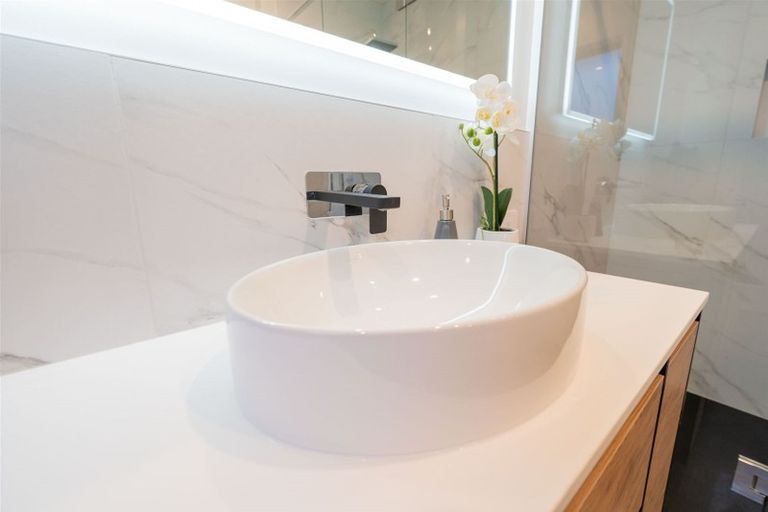 Photo of property in 70 South Arm Drive, Te Anau, 9600