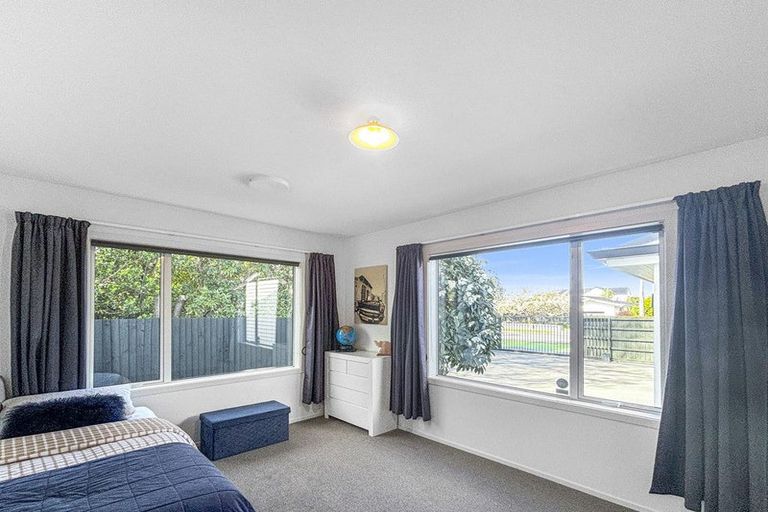 Photo of property in 233 Ilam Road, Ilam, Christchurch, 8041