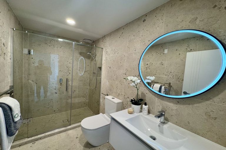 Photo of property in 84 Arran Drive, Orewa, 0931