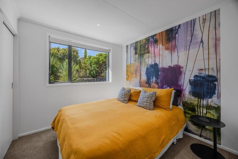 Photo of property in 13 Aeolus Place, Wanaka, 9305