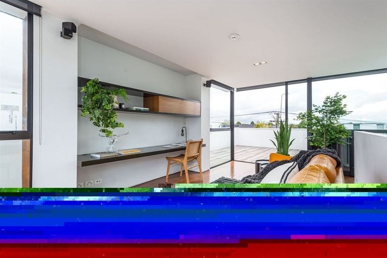 Photo of property in 1 Millbank Lane, Merivale, Christchurch, 8014