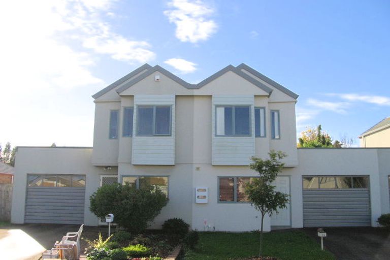 Photo of property in 17 Kona Crescent, Henderson, Auckland, 0610