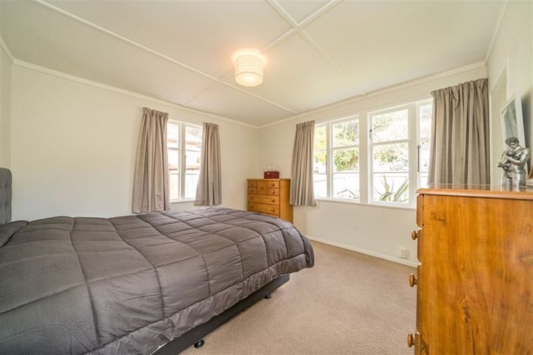 Photo of property in 26 Cleland Crescent, Naenae, Lower Hutt, 5011