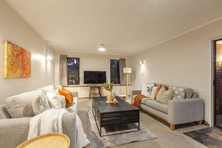 Photo of property in 10 Nuhaka Place, Paraparaumu Beach, Paraparaumu, 5032