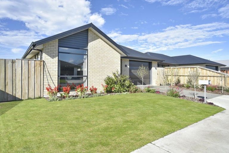 Photo of property in 19 Quinn Crescent, Woodend, 7610