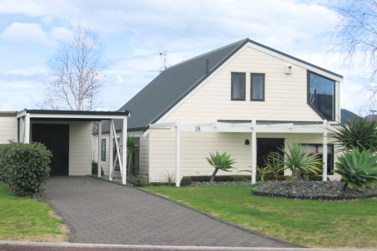Photo of property in 18 Sheppard Avenue, Pauanui, Hikuai, 3579