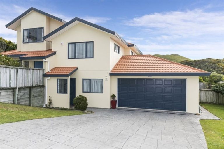 Photo of property in 25 Bathgate Street, Johnsonville, Wellington, 6037