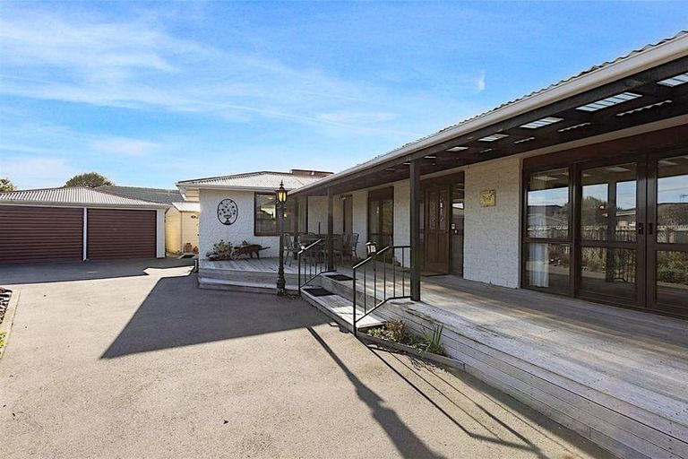 Photo of property in 11 Greta Place, Hoon Hay, Christchurch, 8025