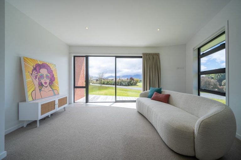 Photo of property in 35 Paton Place, Te Anau, 9600