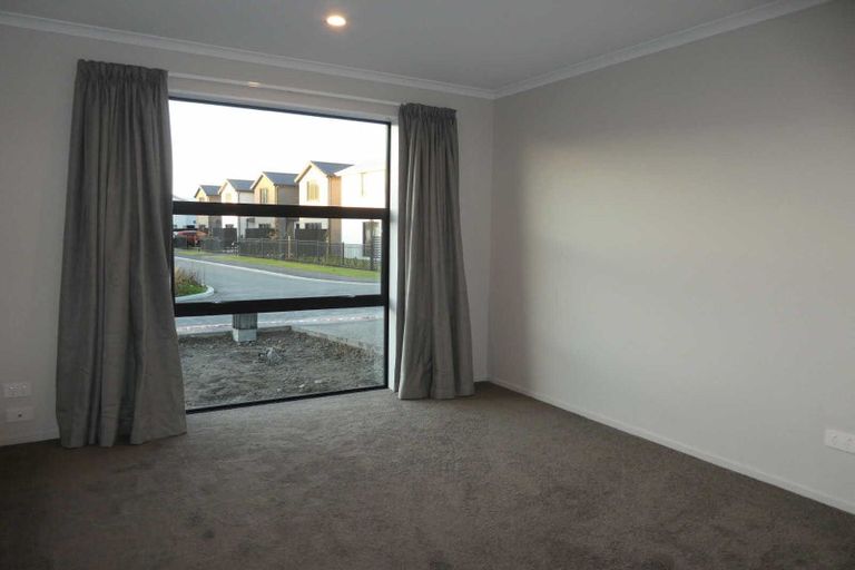 Photo of property in 48 Miromiro Street, Broomfield, Christchurch, 8042