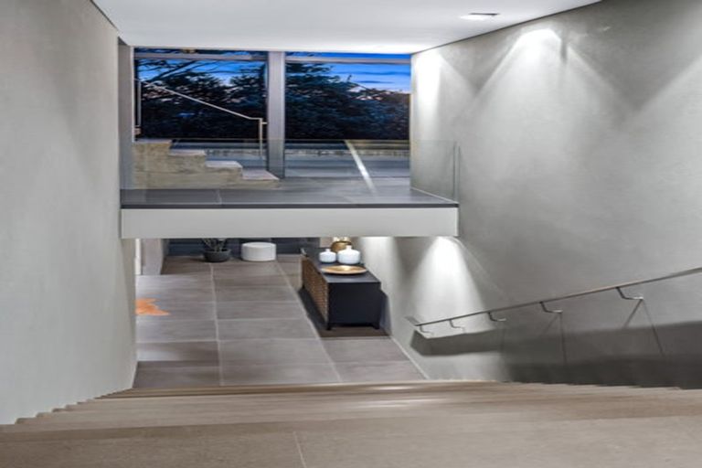 Photo of property in 76 Cliff Road, Torbay, Auckland, 0630