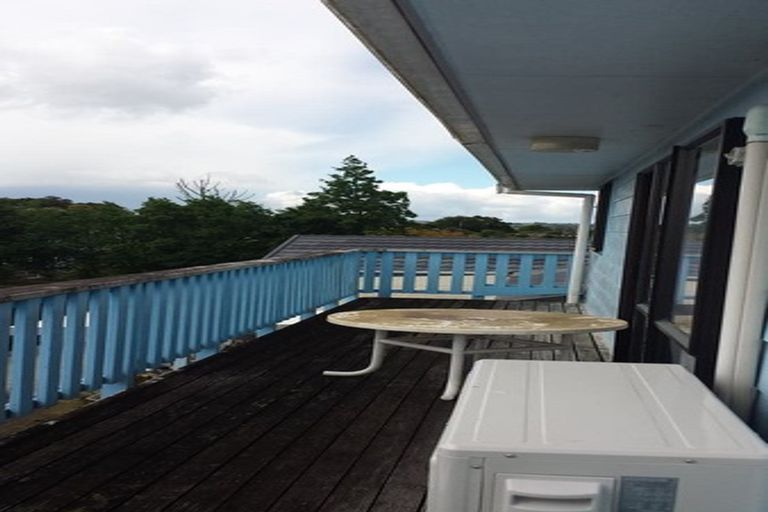 Photo of property in 6 Percy Graham Drive, Tuakau, 2121